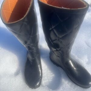 Black Quilted Women's Waterproof Winter Boots